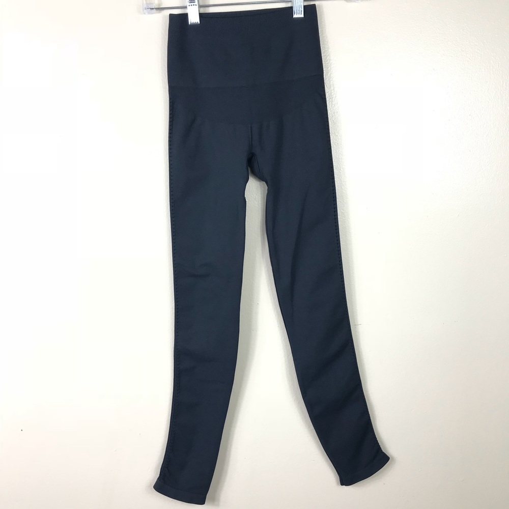 Barely There By Free People Movement Leggings Xs/S - Picture 3 of 5